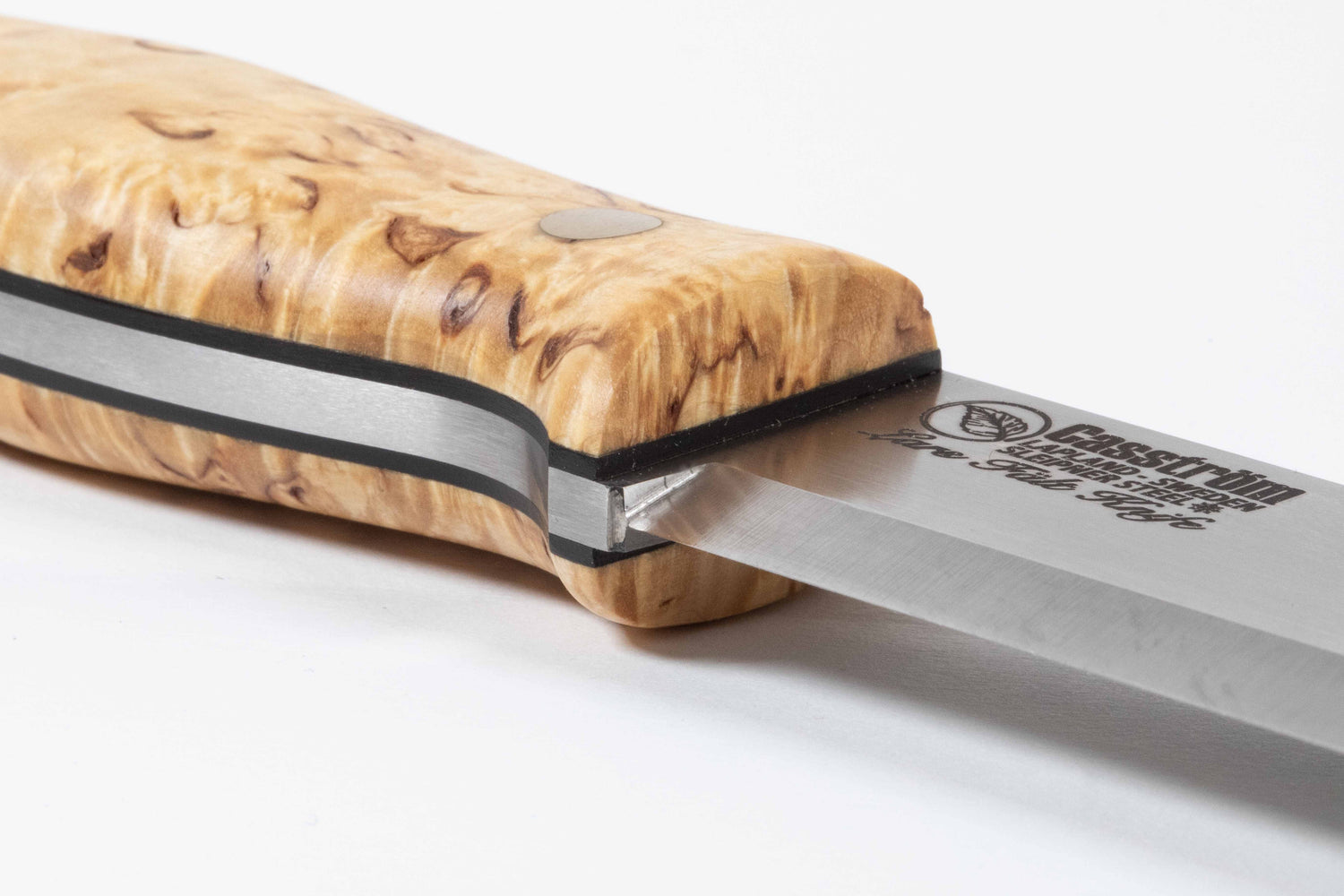 Why the Scandi Grind for Bushcraft?