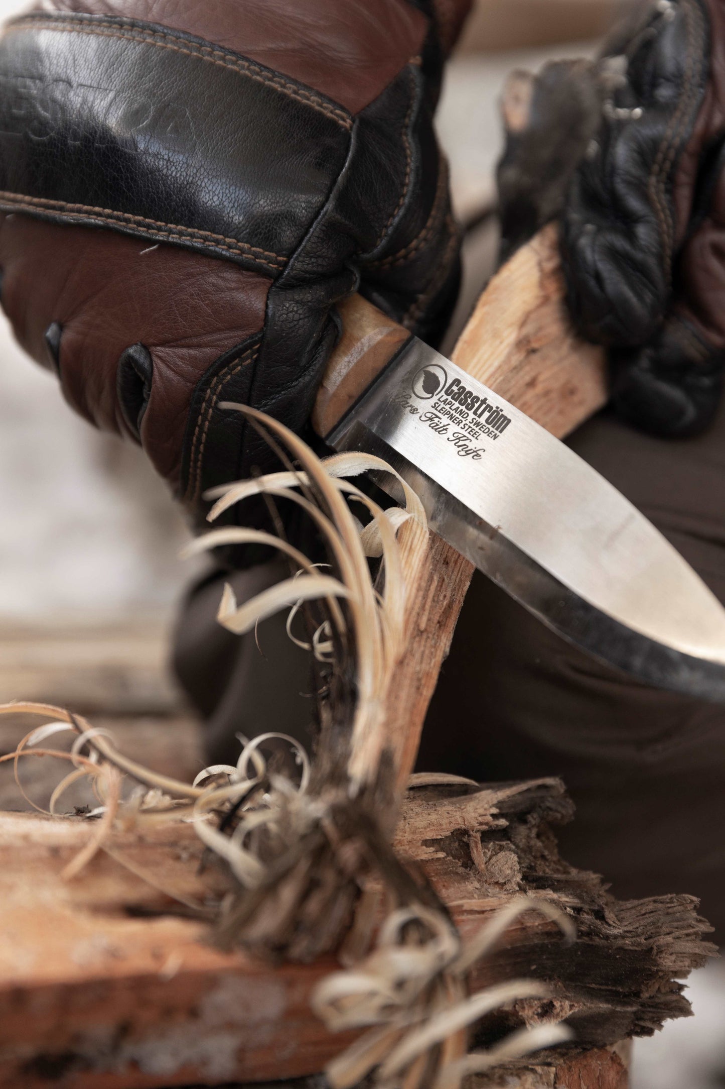 Lars Fält Knife with Fire Striker