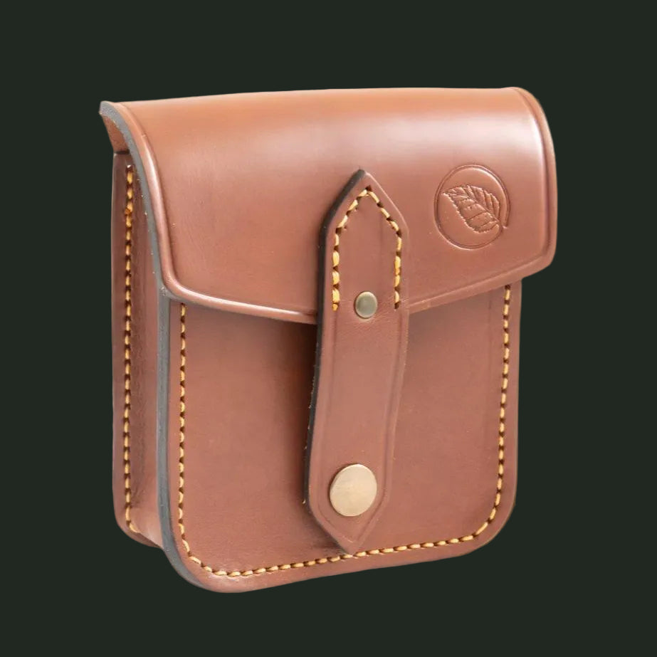 Casström Possibles Pouch close up of the 3mm thick, vegetable-tanned leather