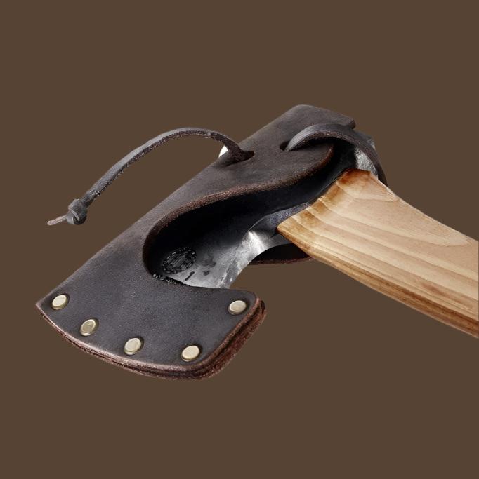 Hultan trekking hatchet: close up of axe head in leather sheath