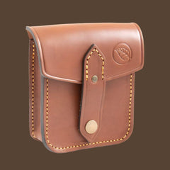 Casström Possibles Pouch close up of the 3mm thick, vegetable-tanned leather
