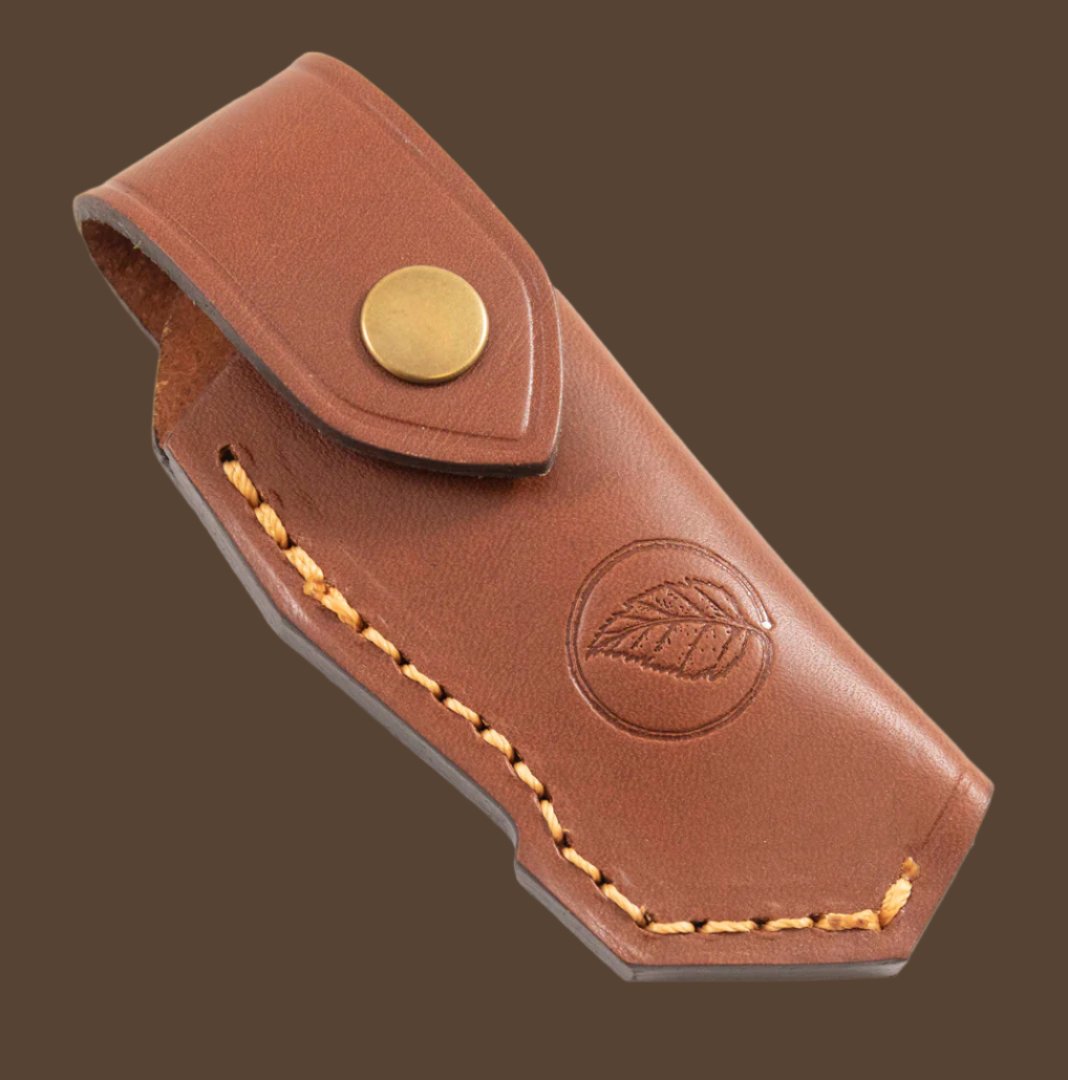 Studio shot of the Casström Lars Fält folding knife pouch in 3mm thick vegetable-tanned European leather